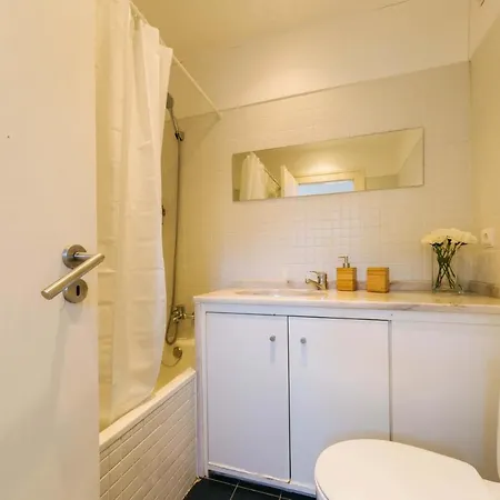 Not Guilty Duplex At Bairro Alto Lissabon