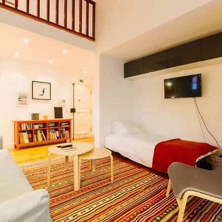 Not Guilty Duplex At Bairro Alto *