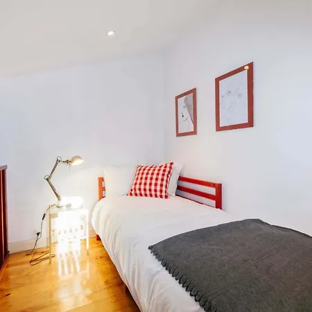 Not Guilty Duplex At Bairro Alto Lisboa