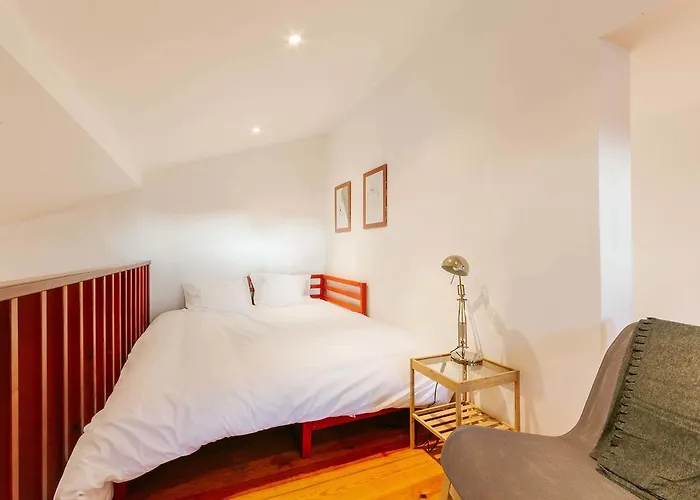 Not Guilty Duplex At Bairro Alto Lisbon